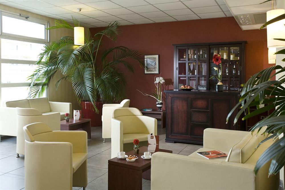 ibis Styles Lyon Meyzieu Stadium Exteriér fotografie