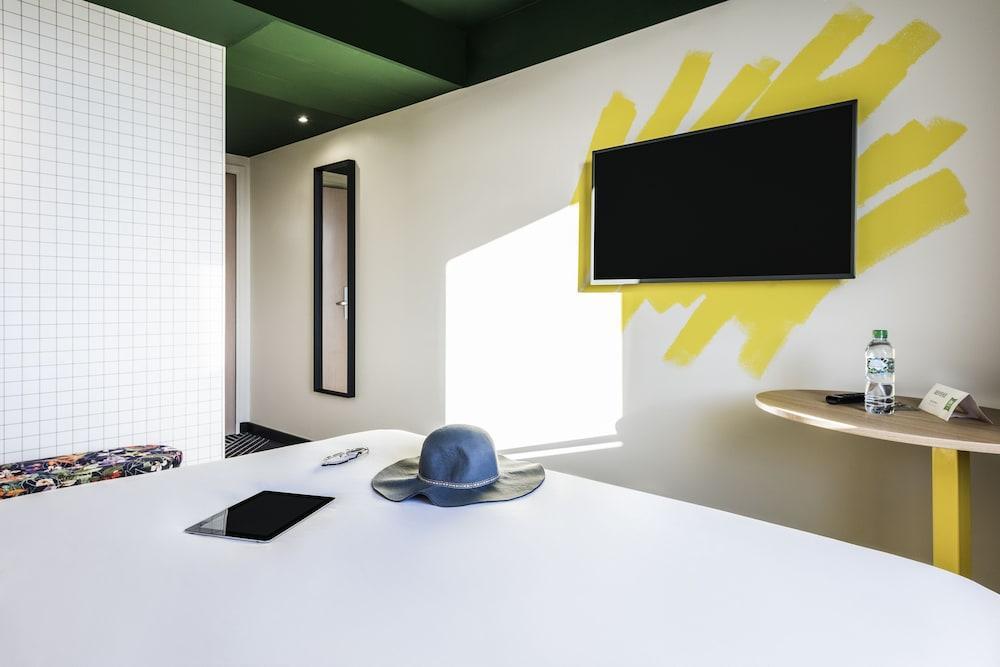 ibis Styles Lyon Meyzieu Stadium Exteriér fotografie